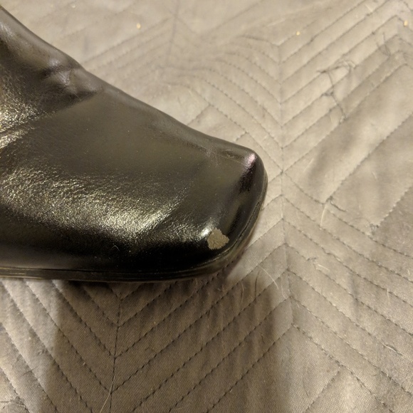 Black boots w/~2 inch heels - Picture 4 of 6